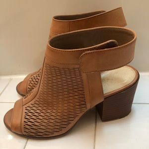 Vince Camuto Peep Toe Booties Size 8.5 Brown